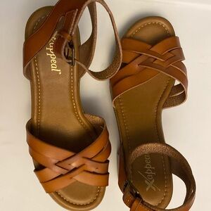 S11 Brown Platform Sandals XAppeal EUC Sz 10
